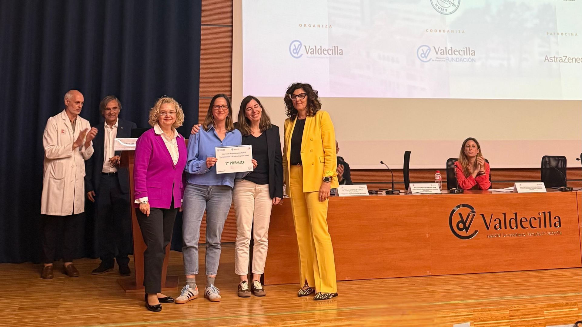 ‘Oncovecinas’, un podcast de divulgación oncológica comunitaria, gana el I Concurso de Proyectos de Humanización de Valdecilla