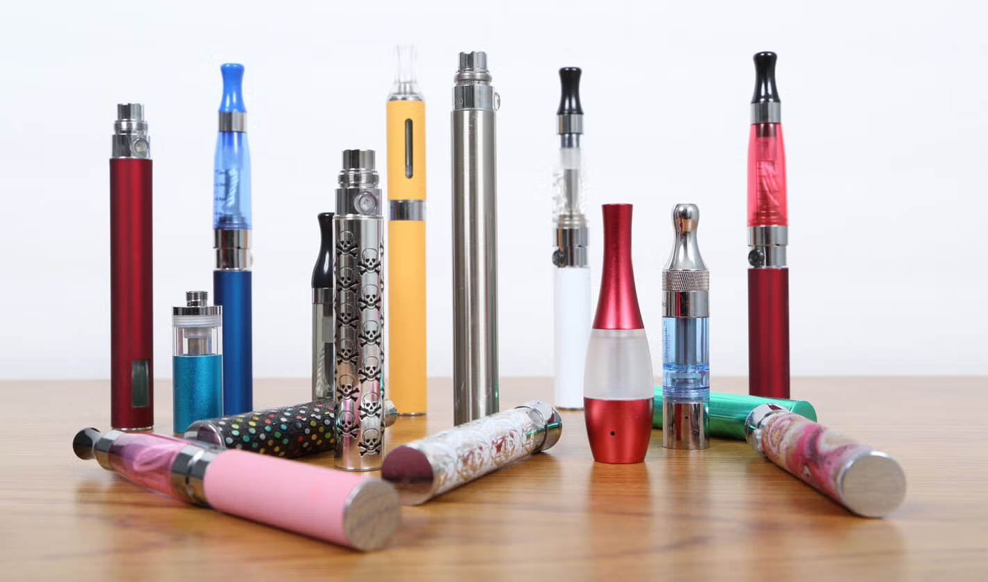 Valdecilla lanza los concursos de fotografía y vídeos cortos para concienciar sobre los riesgos del vapeo
